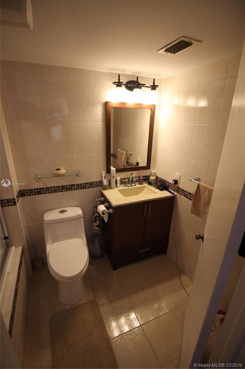 Vendido Recientemente: $98,000 (2 camas, 2 baños, 1005 Pies cuadrados)