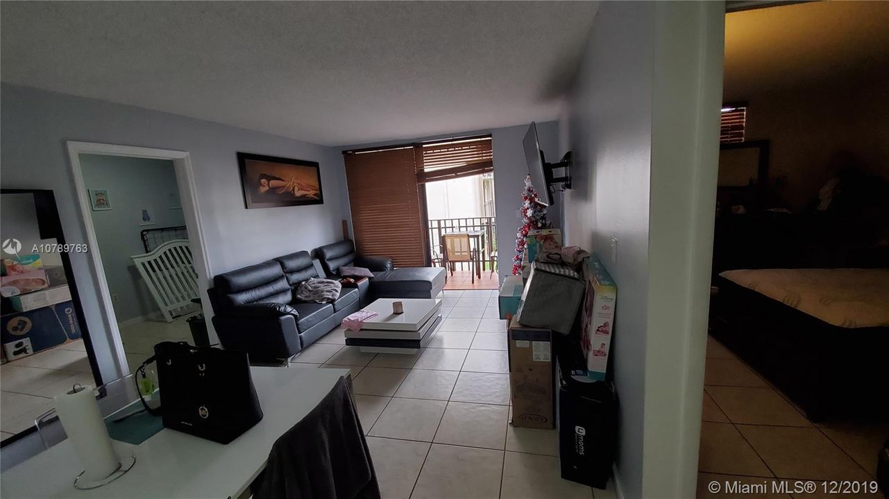 Vendido Recientemente: $152,000 (2 camas, 1 baños, 760 Pies cuadrados)