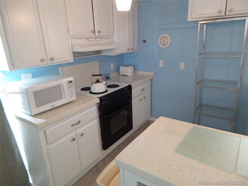 Recently Rented: $1,675 (2 beds, 2 baths, 1872 Square Feet)