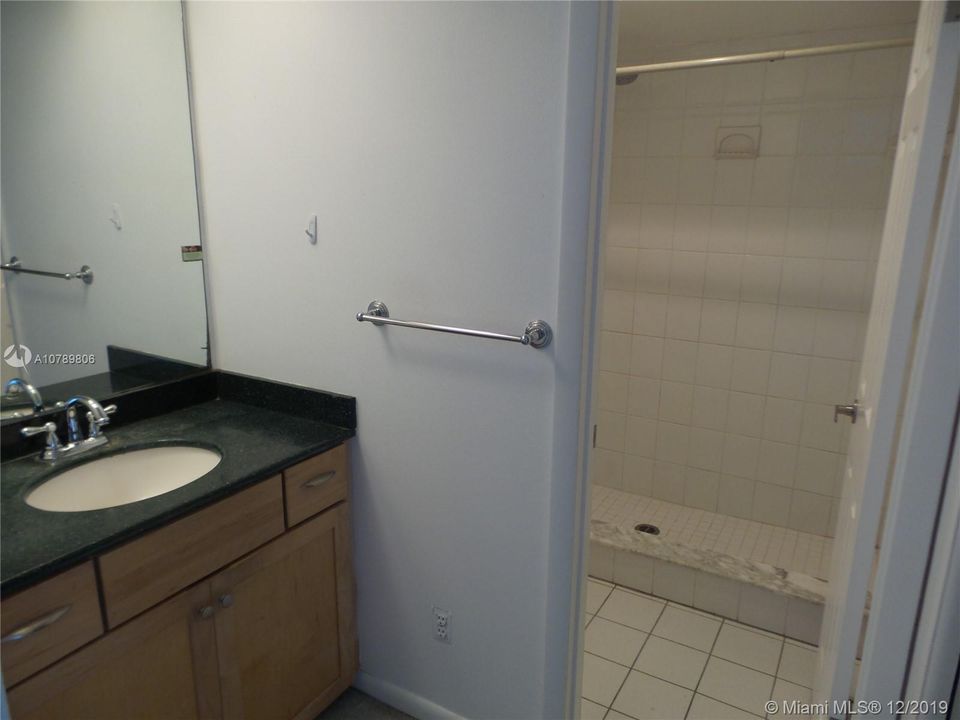 Recently Rented: $1,125 (2 beds, 2 baths, 900 Square Feet)