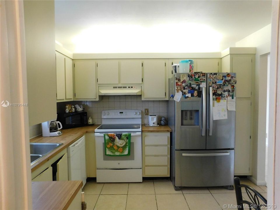 Vendido Recientemente: $255,000 (3 camas, 2 baños, 1590 Pies cuadrados)
