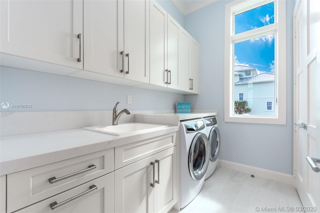 Laundry room(1 of 2)