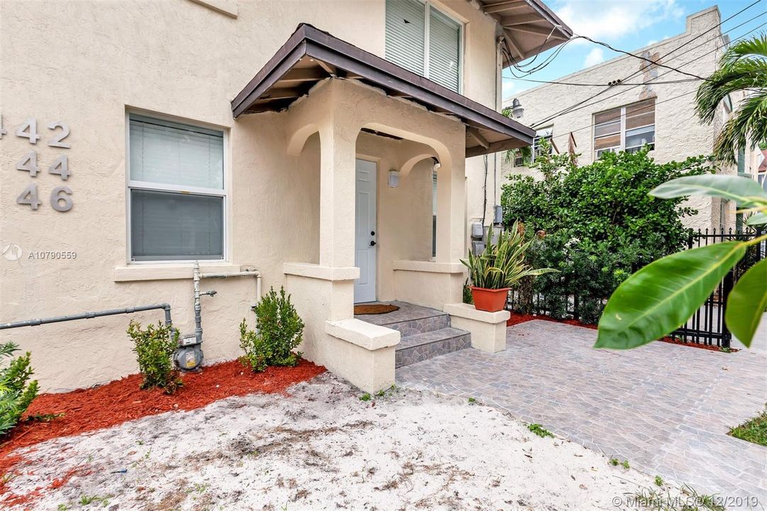 Vendido Recientemente: $1,585,000 (0 camas, 0 baños, 1284 Pies cuadrados)