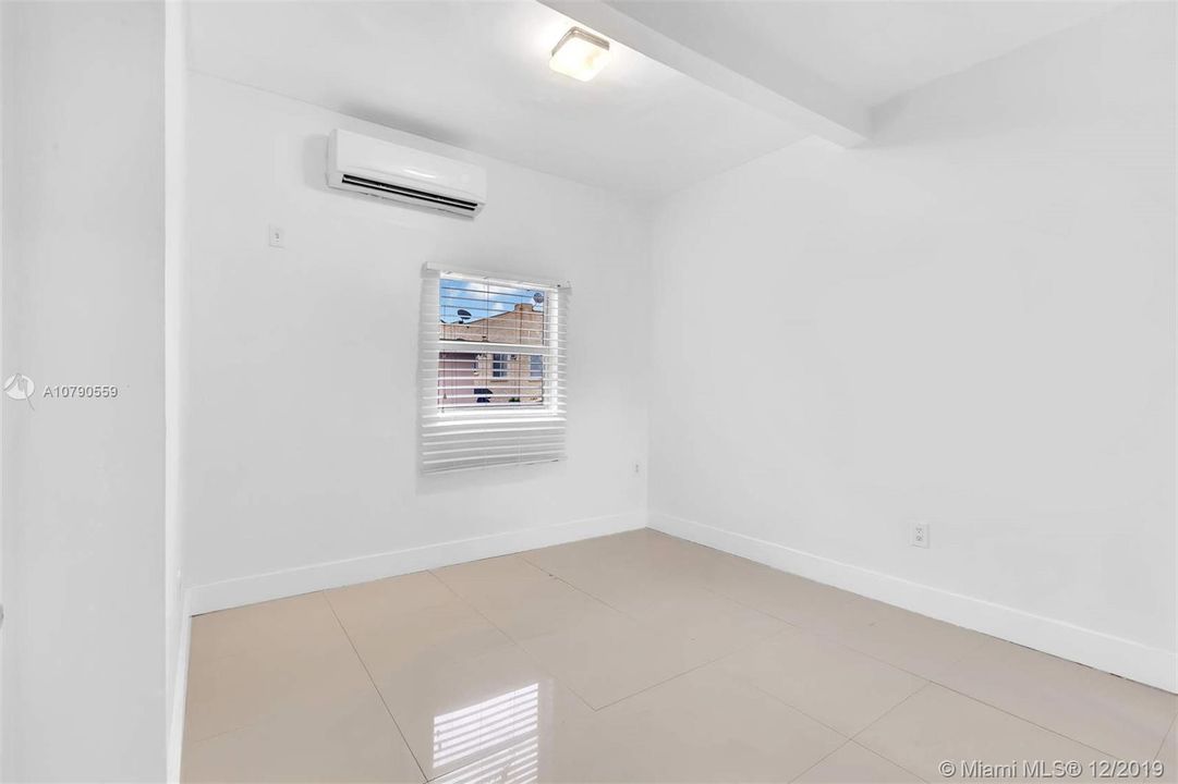 Vendido Recientemente: $1,585,000 (0 camas, 0 baños, 1284 Pies cuadrados)