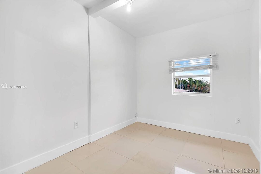 Vendido Recientemente: $1,585,000 (0 camas, 0 baños, 1284 Pies cuadrados)