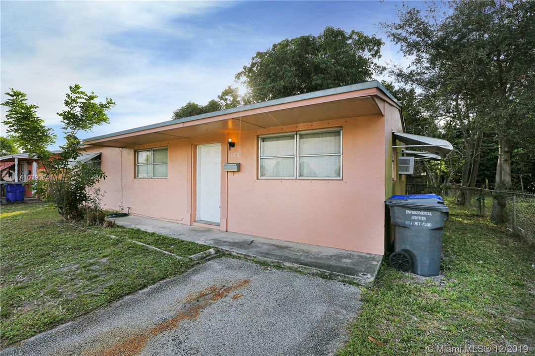 Recently Sold: $229,990 (3 beds, 1 baths, 1012 Square Feet)