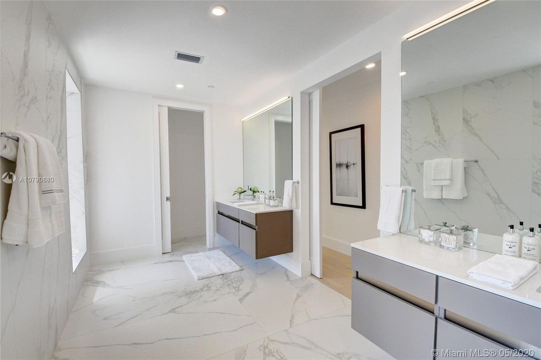Recently Sold: $1,995,000 (4 beds, 4 baths, 4005 Square Feet)