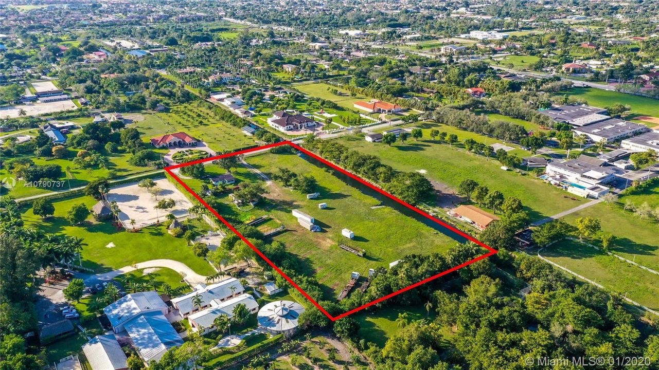 Vendido Recientemente: $1,750,000 (3 camas, 1 baños, 5779 Pies cuadrados)