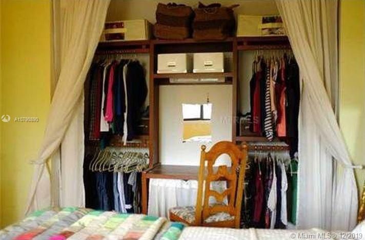 Vendido Recientemente: $77,000 (2 camas, 1 baños, 1012 Pies cuadrados)