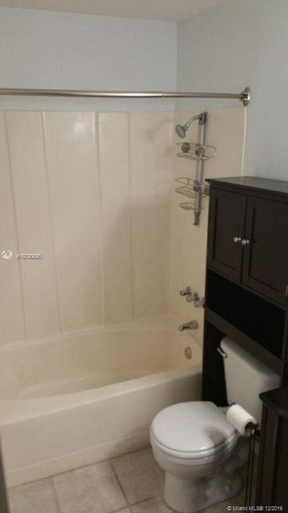 Vendido Recientemente: $77,000 (2 camas, 1 baños, 1012 Pies cuadrados)
