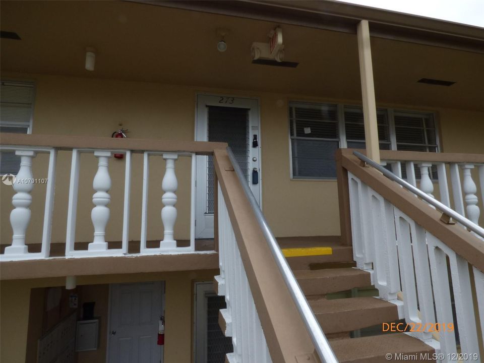 Vendido Recientemente: $29,900 (1 camas, 1 baños, 615 Pies cuadrados)