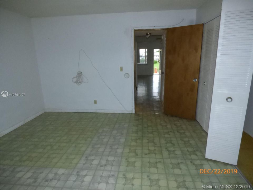 Vendido Recientemente: $29,900 (1 camas, 1 baños, 615 Pies cuadrados)