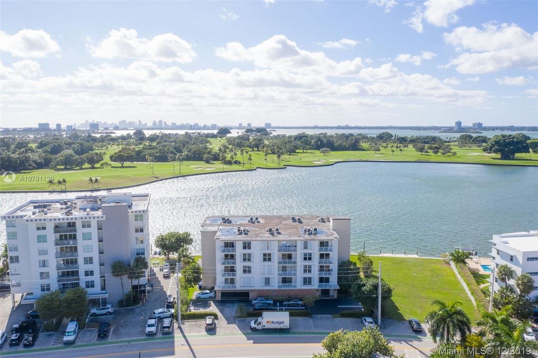 Recently Sold: $298,700 (2 beds, 1 baths, 1054 Square Feet)