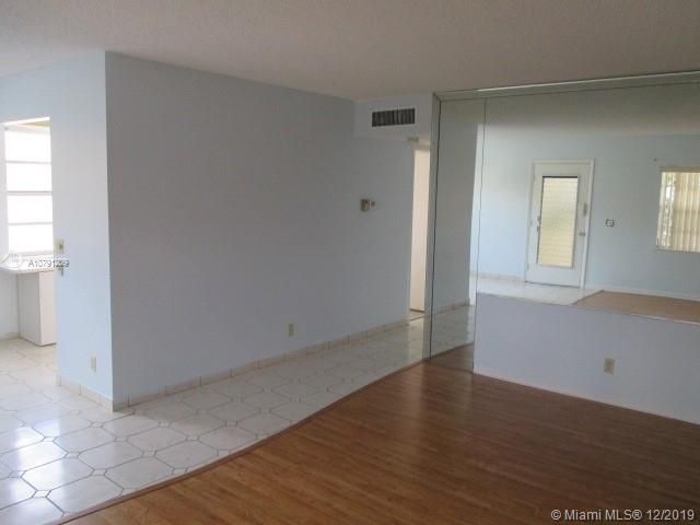 Recently Sold: $64,900 (2 beds, 2 baths, 907 Square Feet)