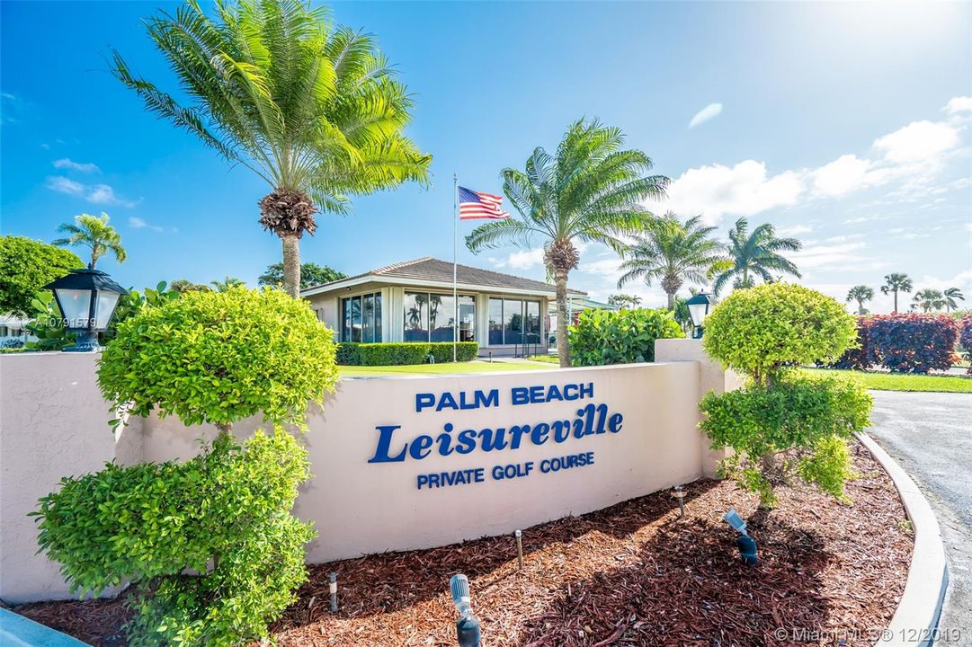 Recently Sold: $142,000 (2 beds, 2 baths, 901 Square Feet)
