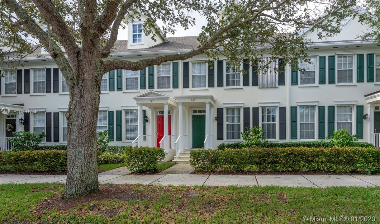 Recently Sold: $324,000 (3 beds, 2 baths, 1611 Square Feet)