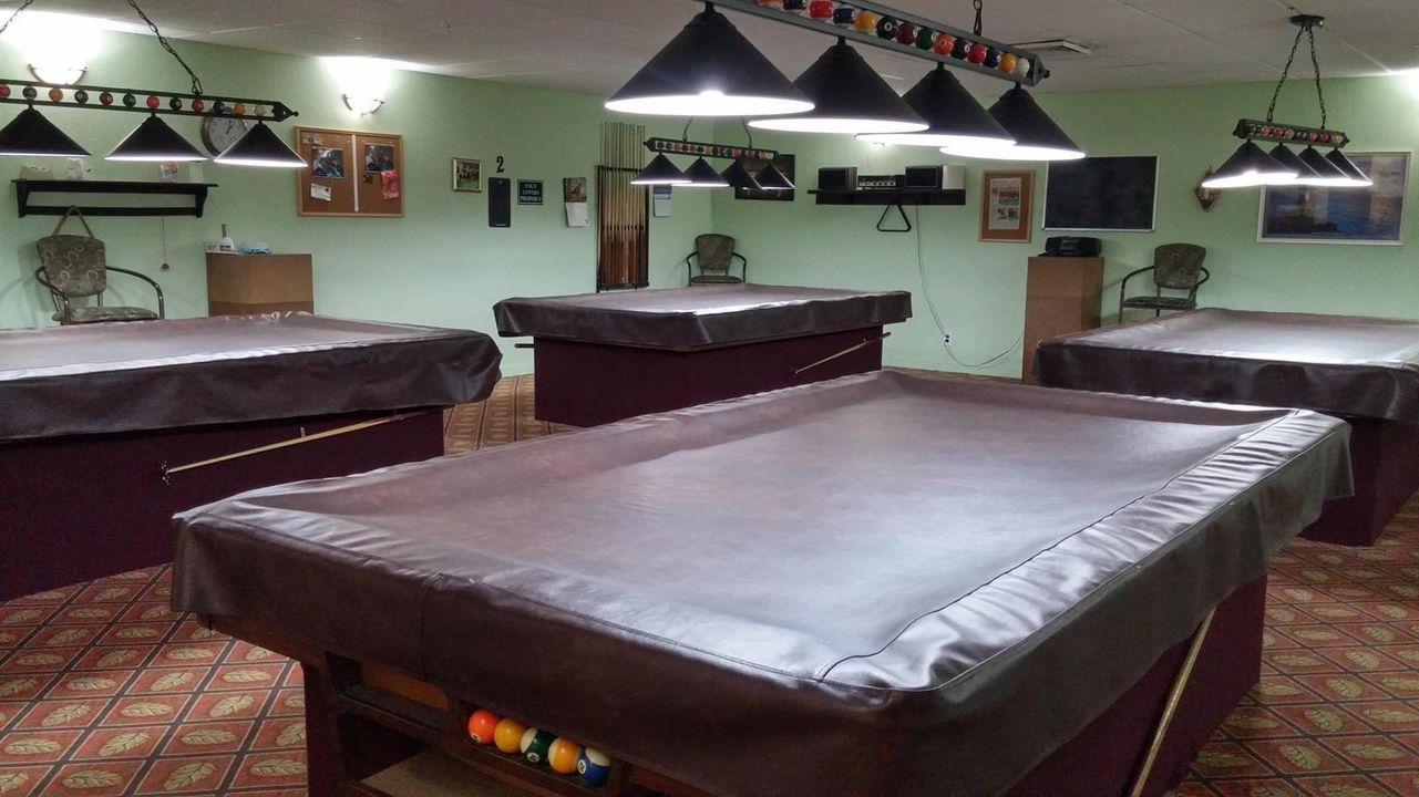 BILLIARD ROOM