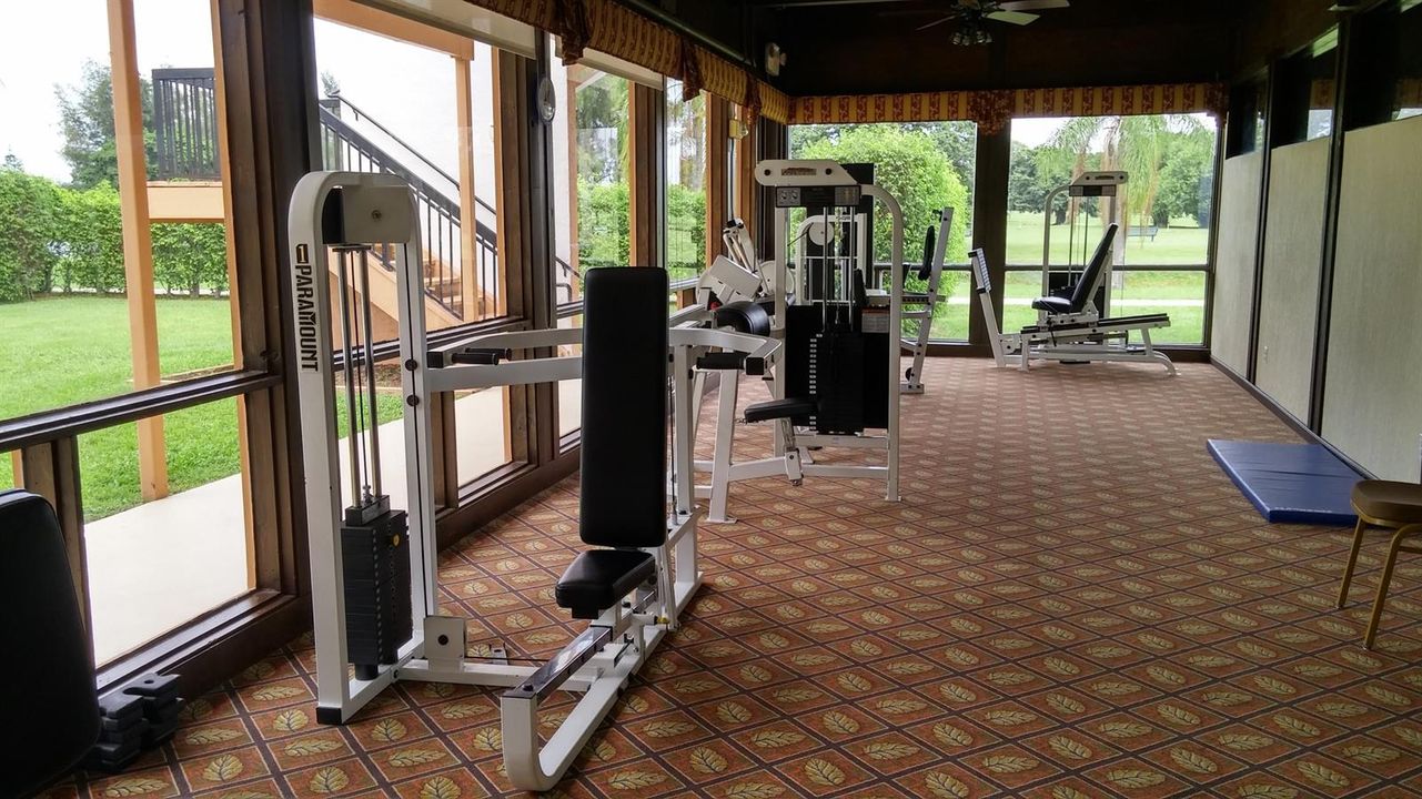 EXERCISE ROOM (2)