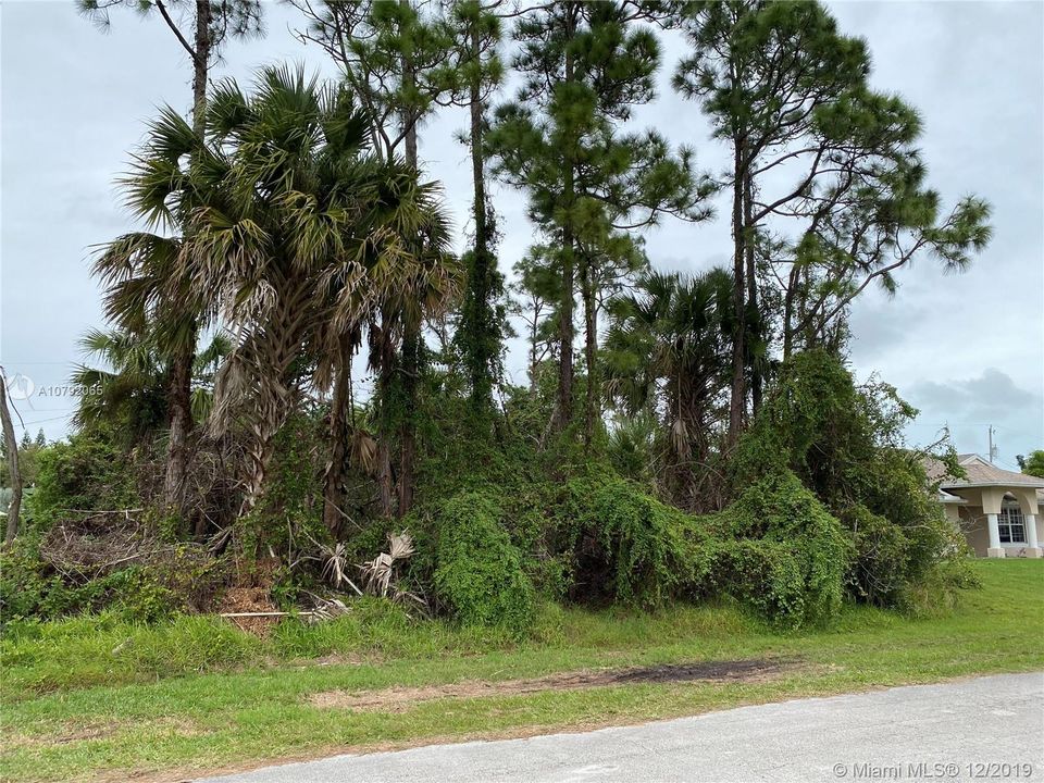 Vendido Recientemente: $35,000 (10,454.00 acres)