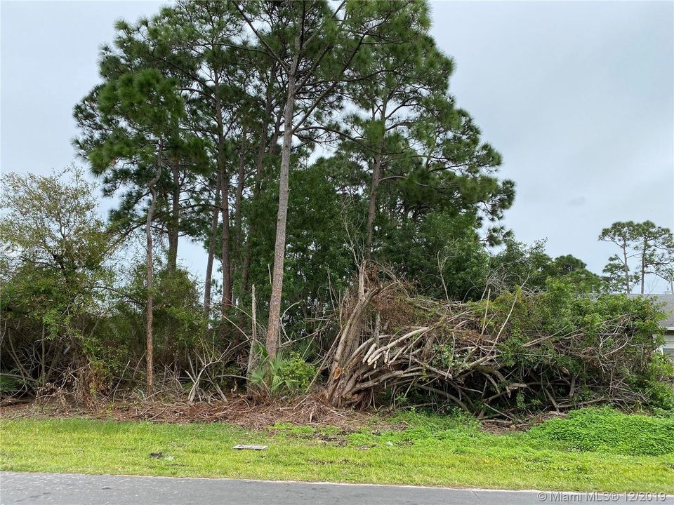 Vendido Recientemente: $35,000 (10,000.00 acres)