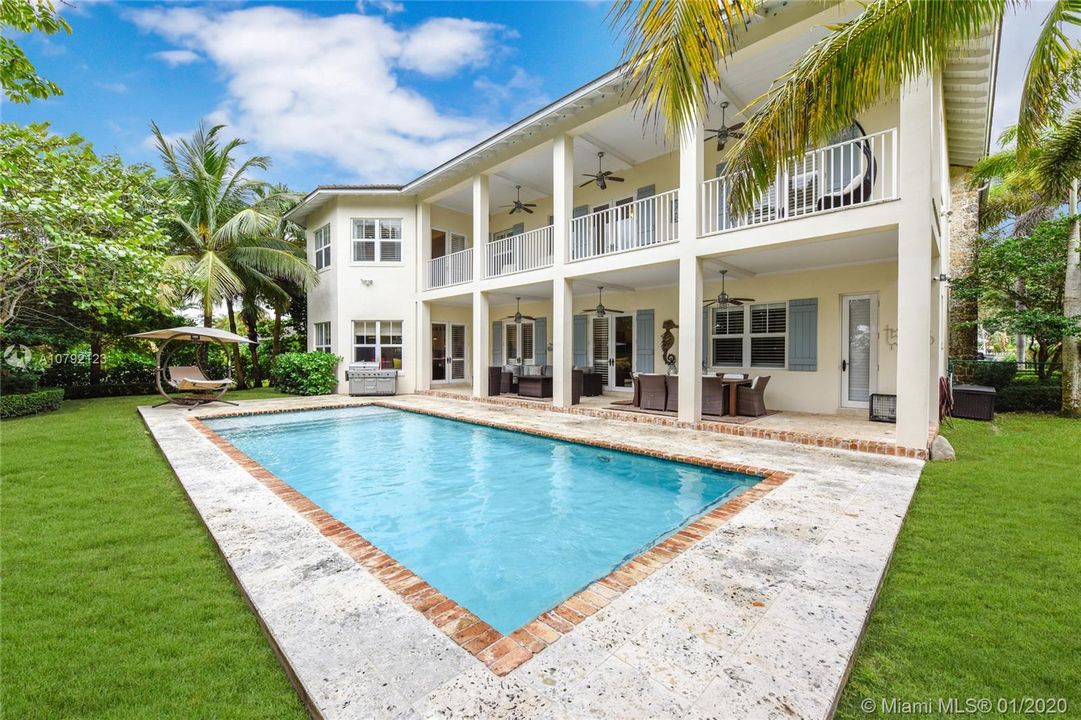 The pool has a salt-water pump (alternative to chlorine) and a mosquito prevention misting system.