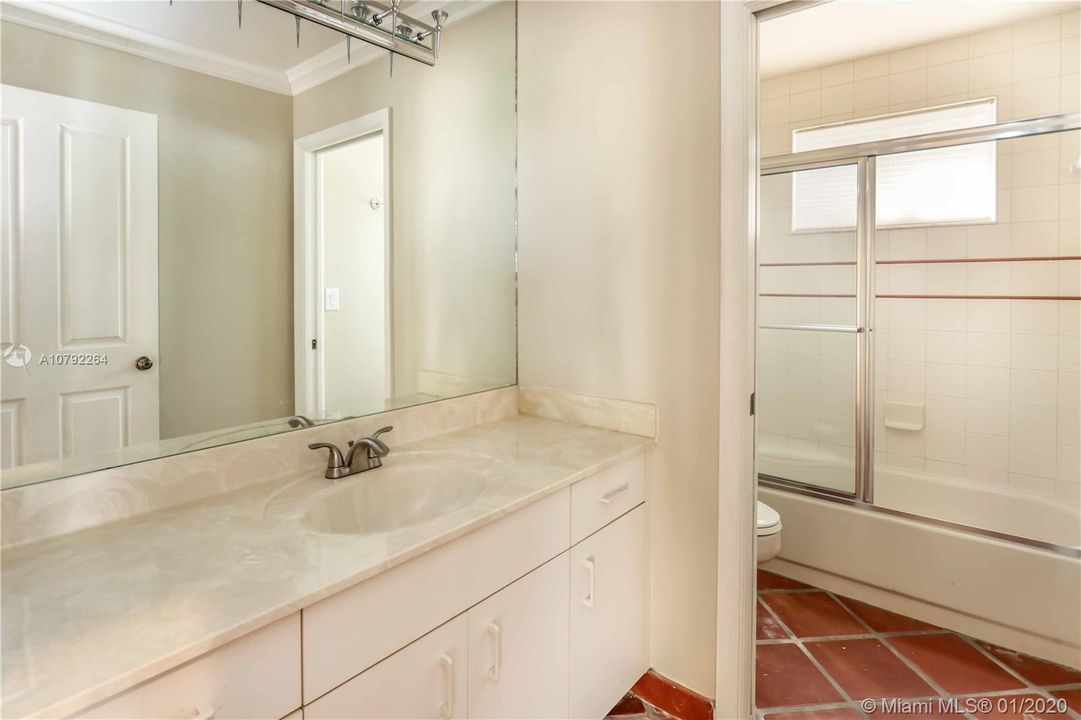 Recently Sold: $615,000 (4 beds, 3 baths, 2767 Square Feet)