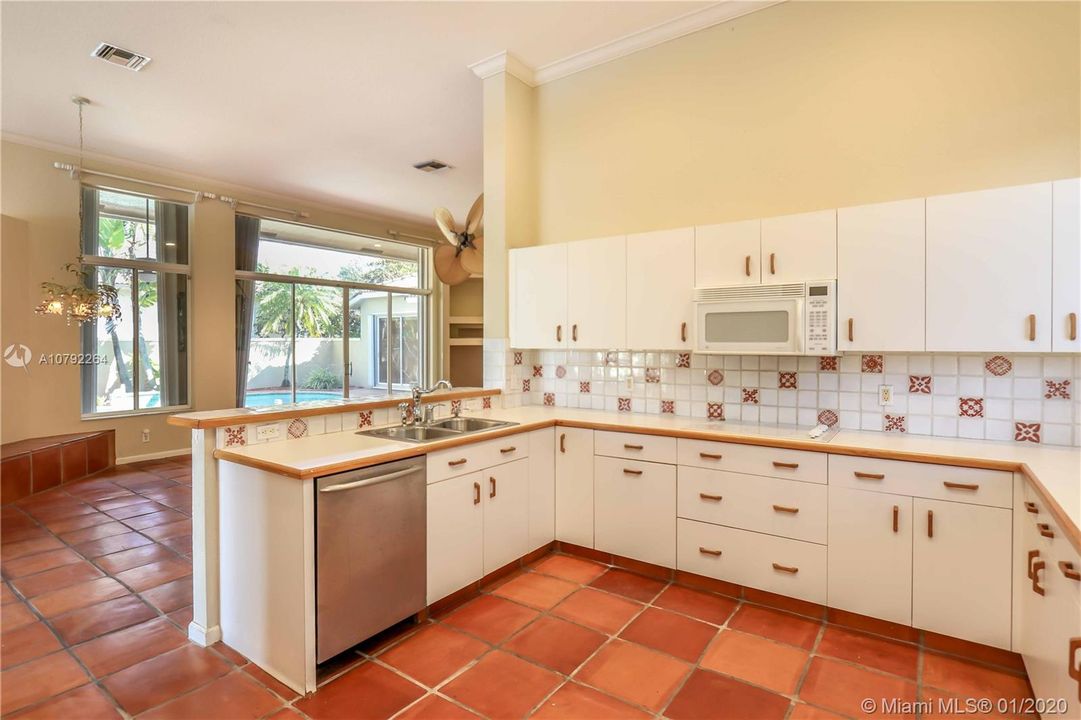 Recently Sold: $615,000 (4 beds, 3 baths, 2767 Square Feet)