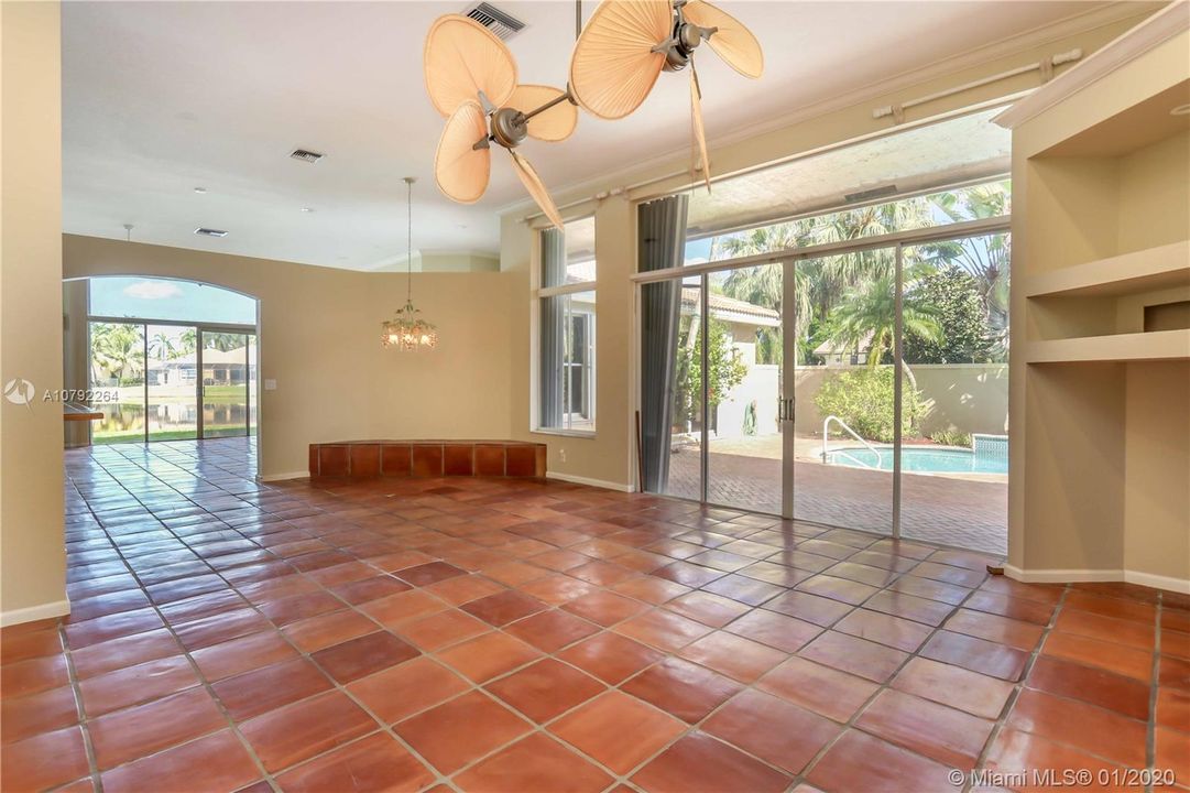 Recently Sold: $615,000 (4 beds, 3 baths, 2767 Square Feet)