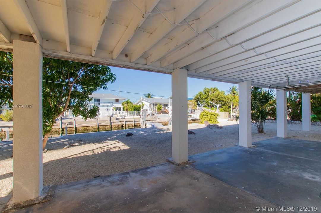 Recently Sold: $699,000 (2 beds, 3 baths, 2592 Square Feet)
