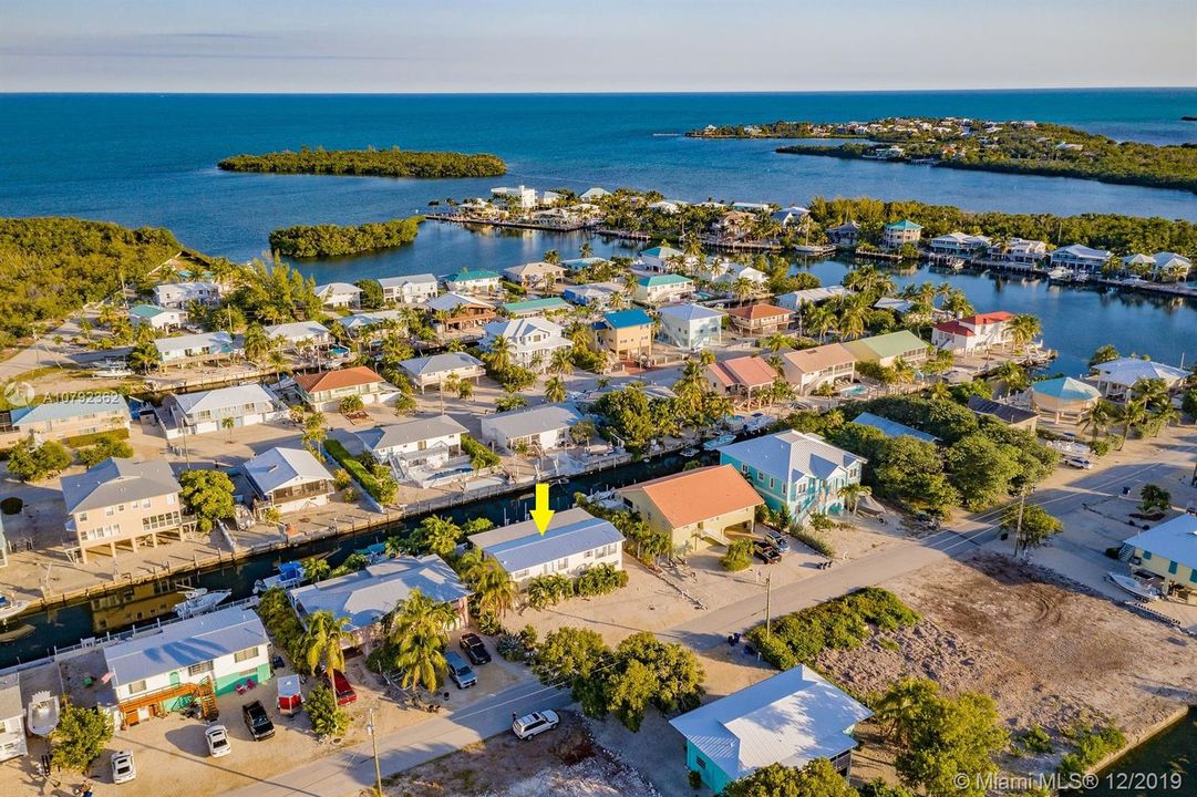 Recently Sold: $699,000 (2 beds, 3 baths, 2592 Square Feet)