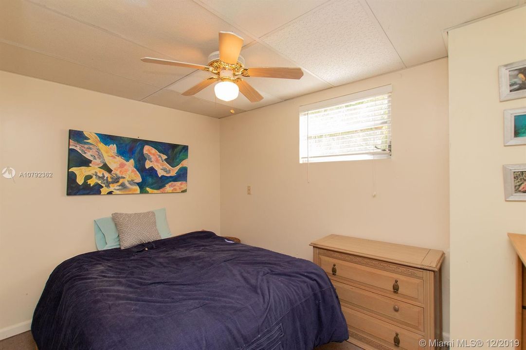 Recently Sold: $699,000 (2 beds, 3 baths, 2592 Square Feet)