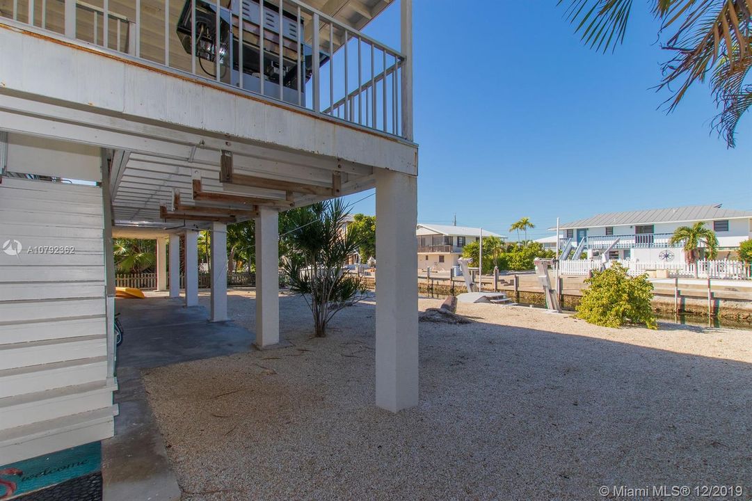 Recently Sold: $699,000 (2 beds, 3 baths, 2592 Square Feet)