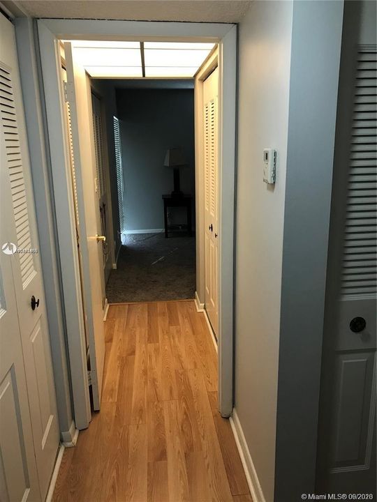 Vendido Recientemente: $154,900 (2 camas, 2 baños, 1170 Pies cuadrados)