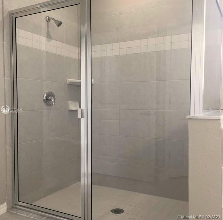 Recently Rented: $2,200 (5 beds, 3 baths, 2918 Square Feet)