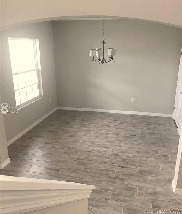 Recently Rented: $2,200 (5 beds, 3 baths, 2918 Square Feet)