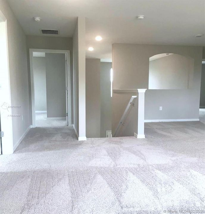 Recently Rented: $2,200 (5 beds, 3 baths, 2918 Square Feet)