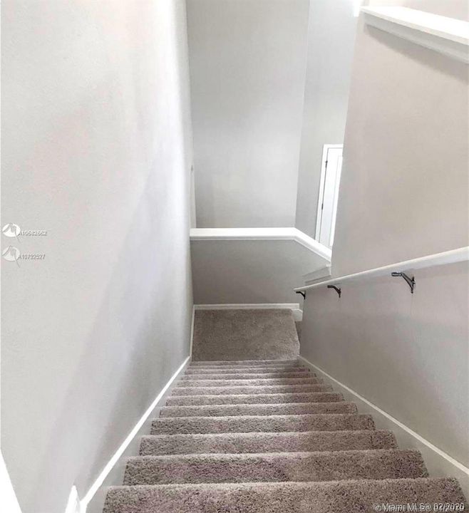 Recently Rented: $2,200 (5 beds, 3 baths, 2918 Square Feet)
