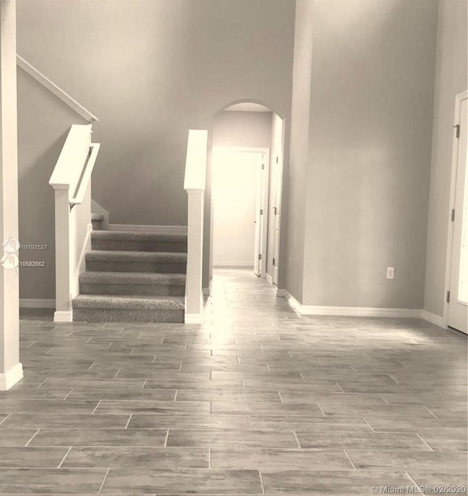 Recently Rented: $2,200 (5 beds, 3 baths, 2918 Square Feet)