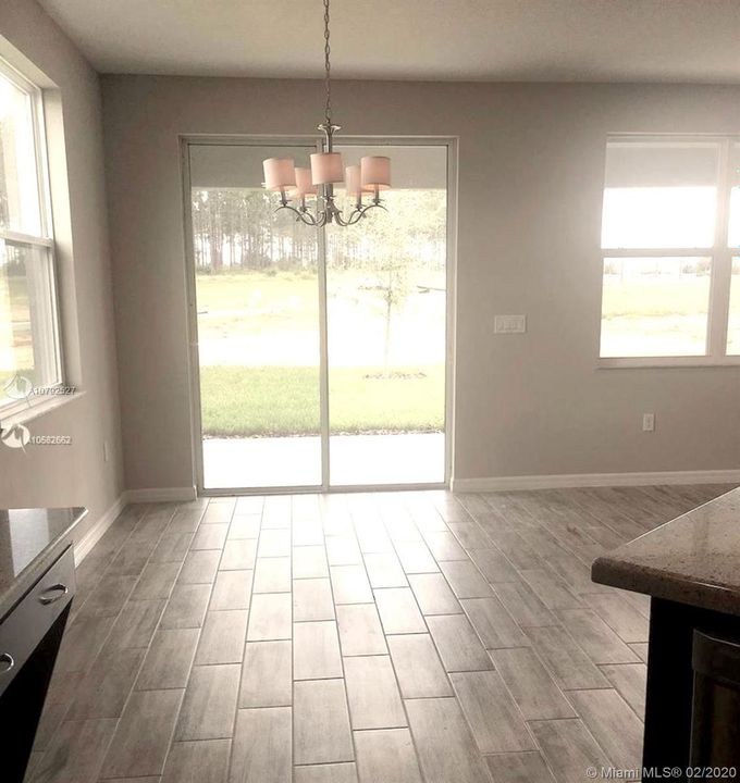 Recently Rented: $2,200 (5 beds, 3 baths, 2918 Square Feet)