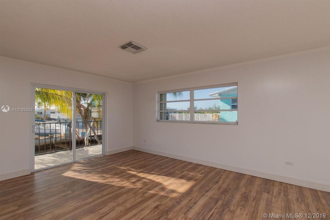 Recently Sold: $499,000 (2 beds, 2 baths, 1000 Square Feet)