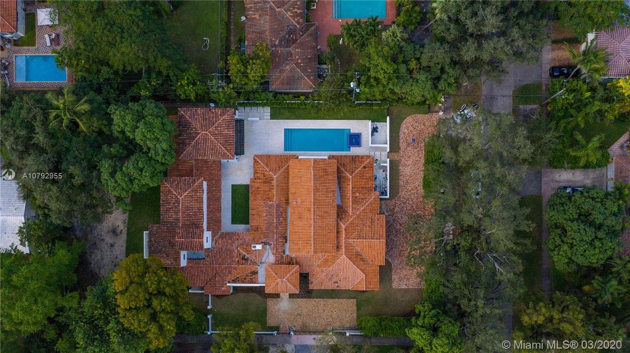 Недавно продано: $3,949,000 (7 спален, 6 ванн, 5192 Квадратных фут)