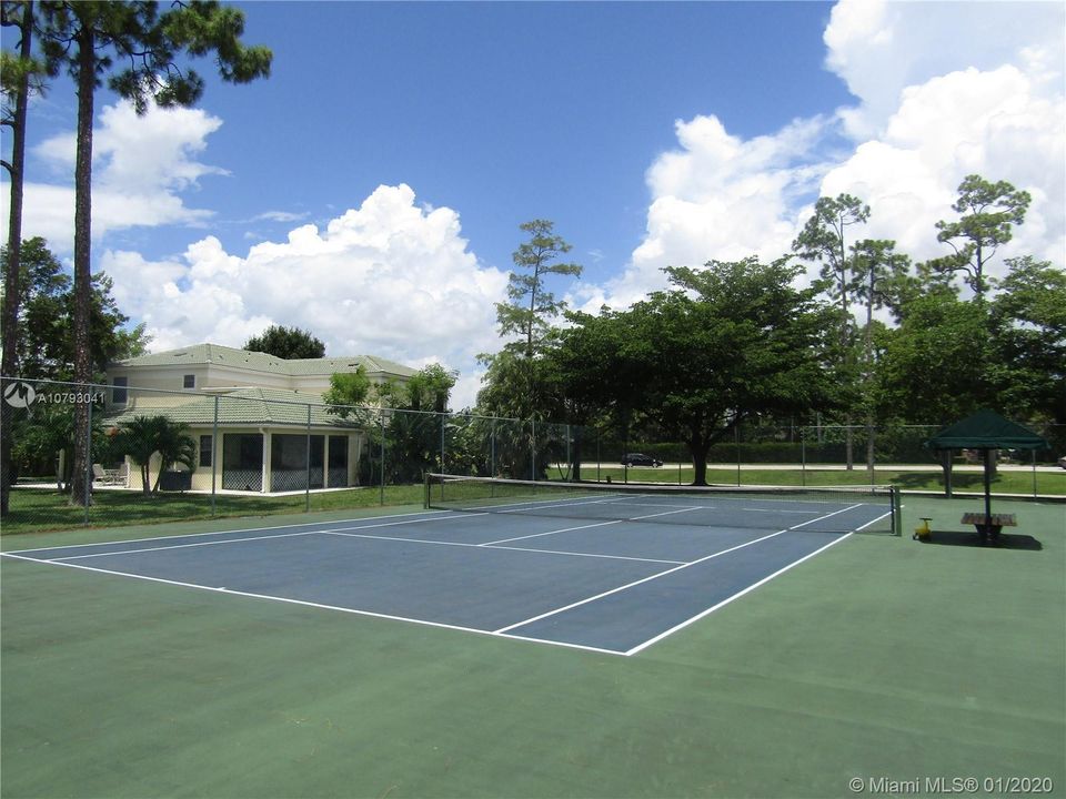 Recently Rented: $1,400 (2 beds, 2 baths, 980 Square Feet)