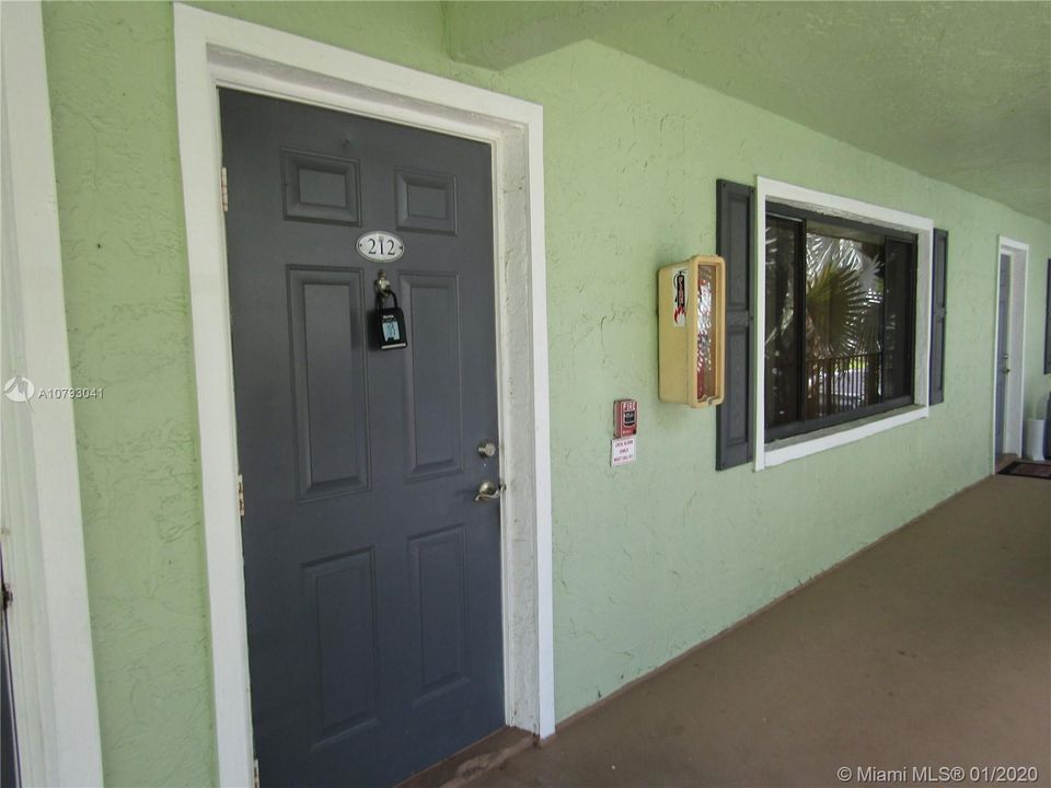 Recently Rented: $1,400 (2 beds, 2 baths, 980 Square Feet)