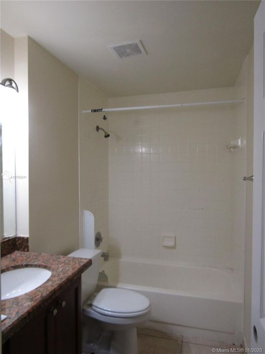 Recently Rented: $1,400 (2 beds, 2 baths, 980 Square Feet)