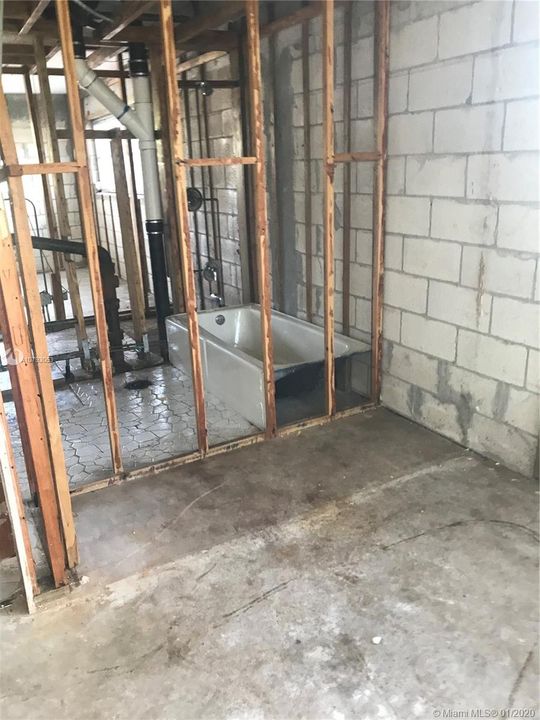 Vendido Recientemente: $220,000 (2 camas, 2 baños, 1092 Pies cuadrados)