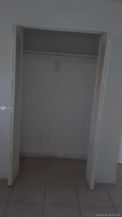 Recently Rented: $1,200 (3 beds, 2 baths, 1080 Square Feet)