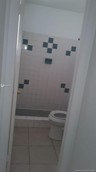 Recently Rented: $1,200 (3 beds, 2 baths, 1080 Square Feet)