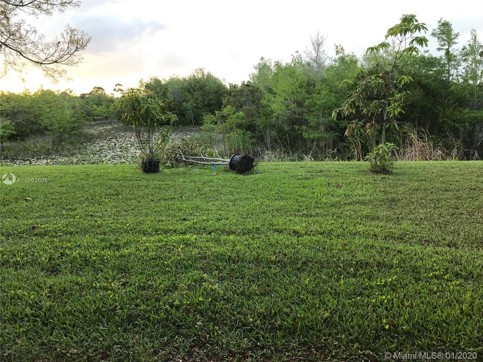 Recently Sold: $425,900 (5 beds, 2 baths, 2888 Square Feet)