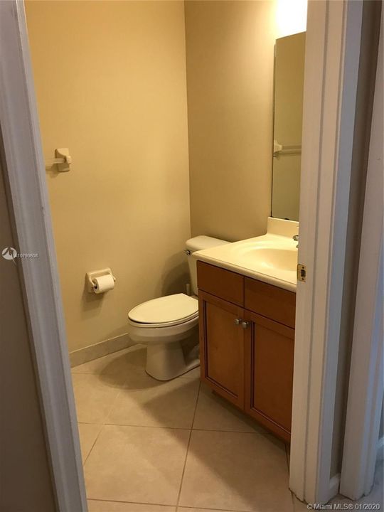 Recently Sold: $425,900 (5 beds, 2 baths, 2888 Square Feet)