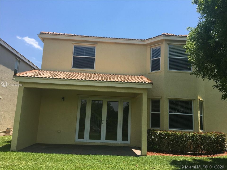 Recently Sold: $425,900 (5 beds, 2 baths, 2888 Square Feet)